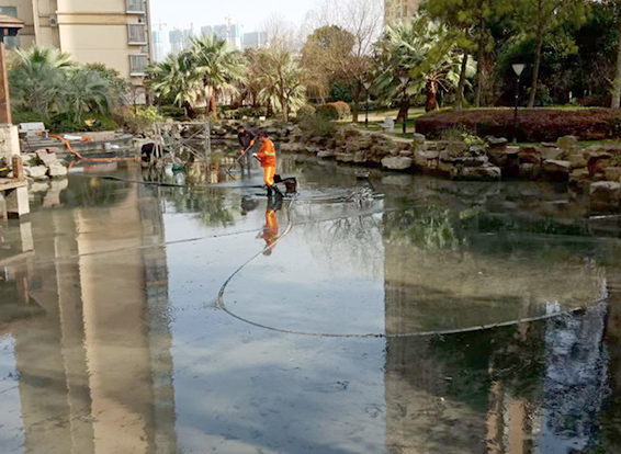 平坝景观池淤泥清理